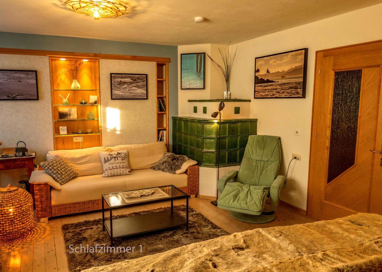Gori Boutique - Tirol Apartment *